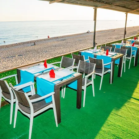 Aperion Side Hotel 3*