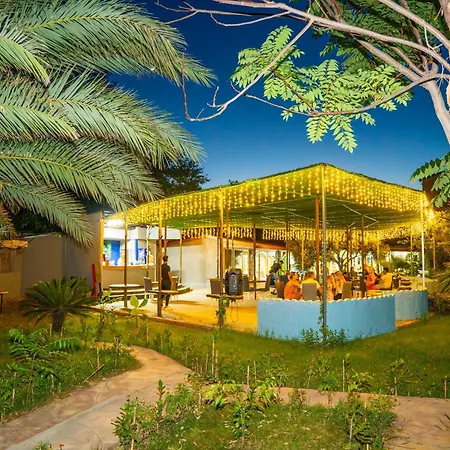 Aperion Side Hotel 3*